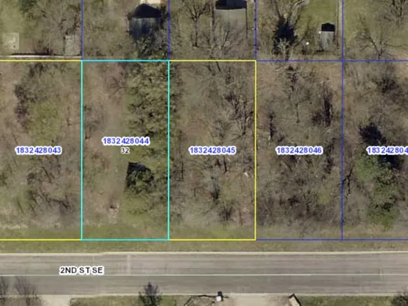 1018 2nd St SE, Faribault, MN 55021