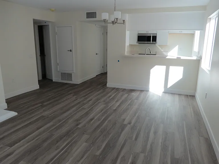 6455 Kanan Dume Rd — Photo 1