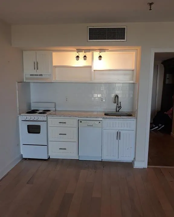 1 Marina Dr #303B