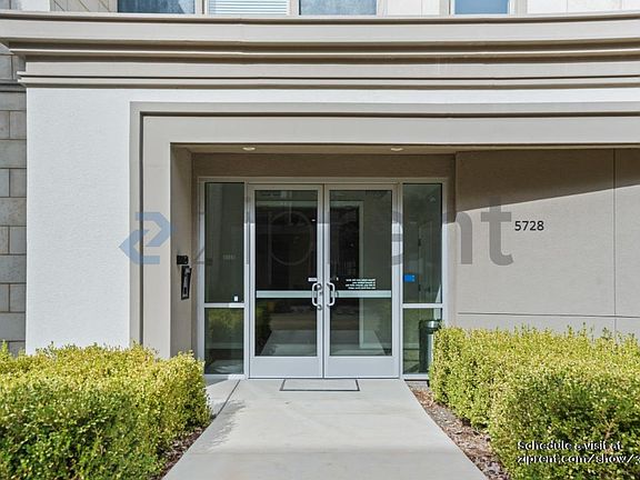 3rd image of 5728 Kemper Pl #301