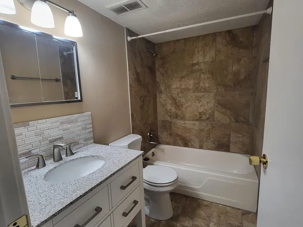 3523 Forest Ln #D-11, Schwenksville, PA 19473