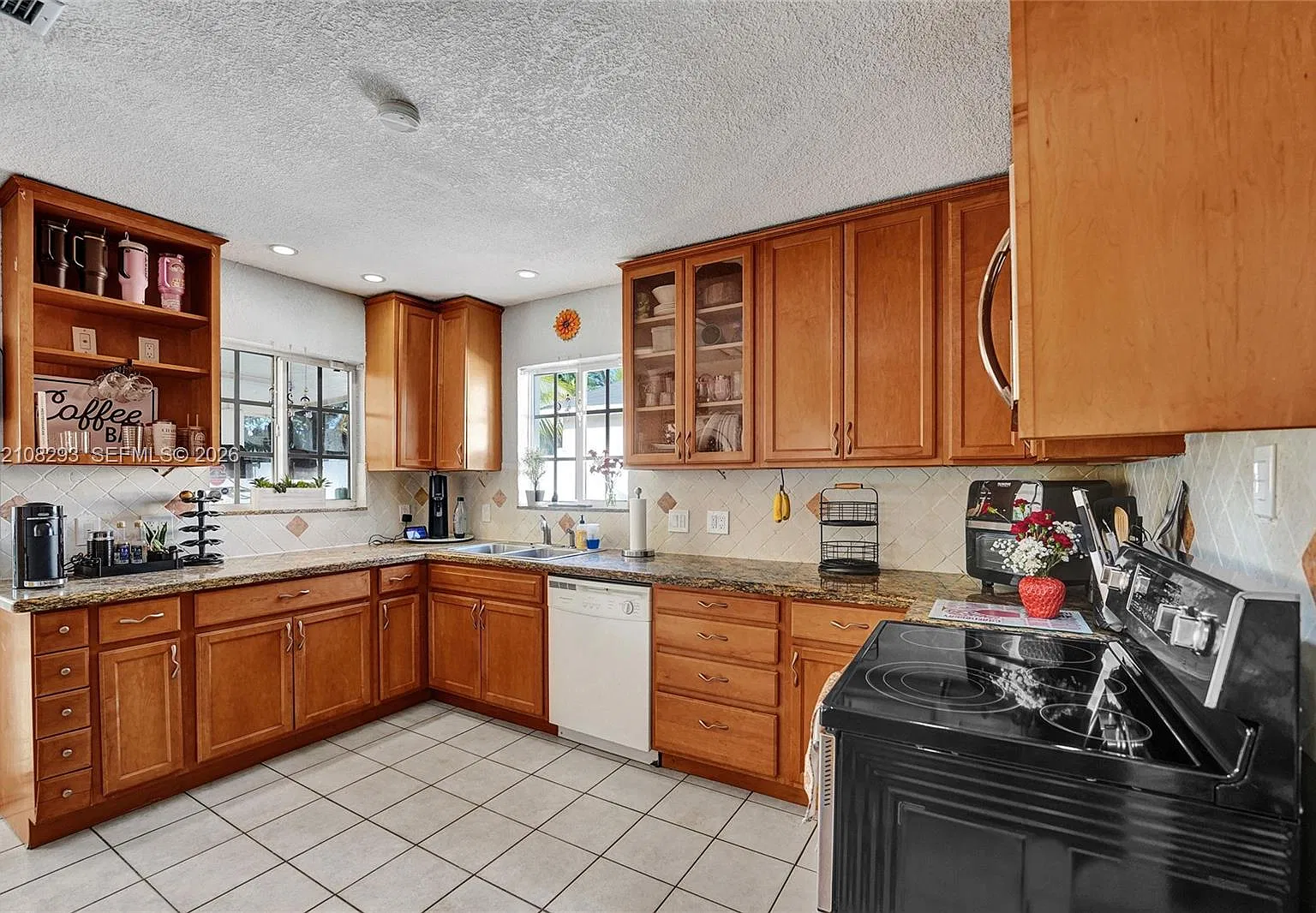South Hollywood Amd Plat — Photo 3