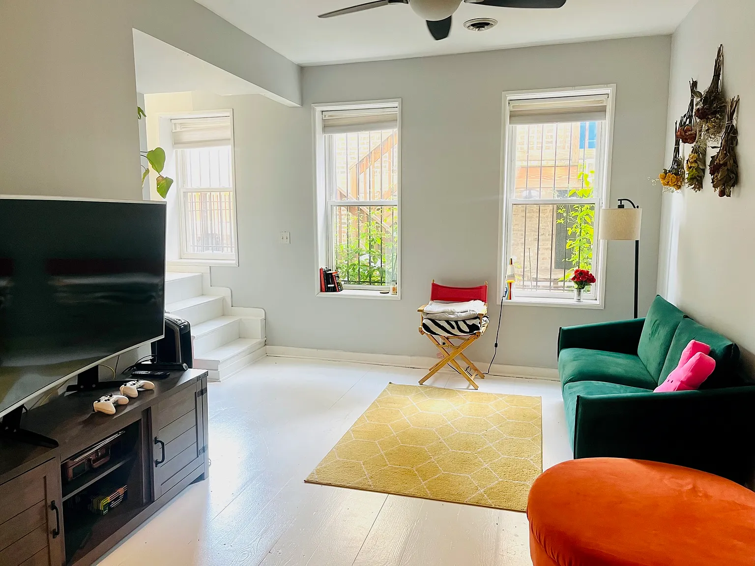 2 bed, 1.5 bath, 1200 sqft, $2,800 — Photo 3