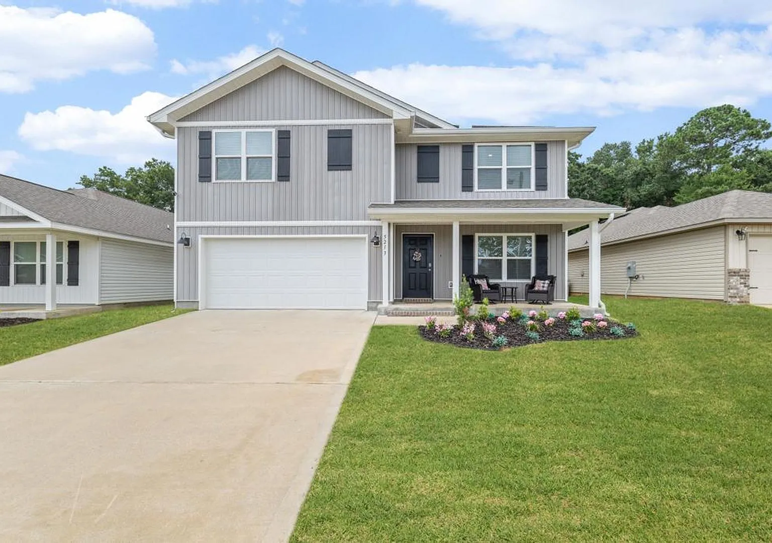 Spacious 5 bedroom, 3 bath two-story home that's big on style, space, and fun! — Photo 1