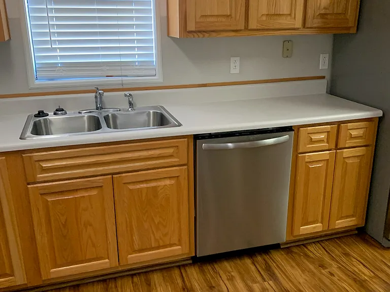 Downstairs kitchen