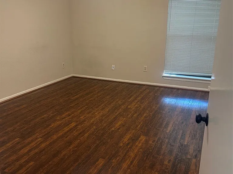 11711 Memorial Dr #288 — Photo 5