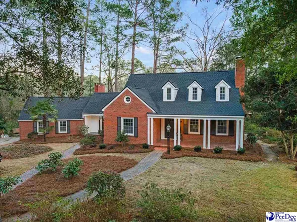 203 Huckleberry Dr, Cheraw, SC 29520