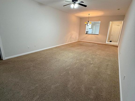 5th image of 20 Harbour Isle Drive W #Ph01
