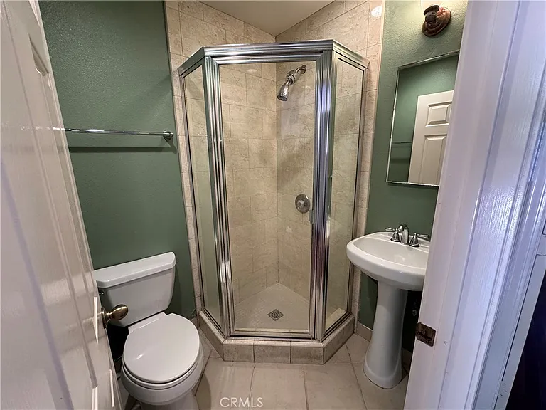 21015 Cantel Pl — Photo 18