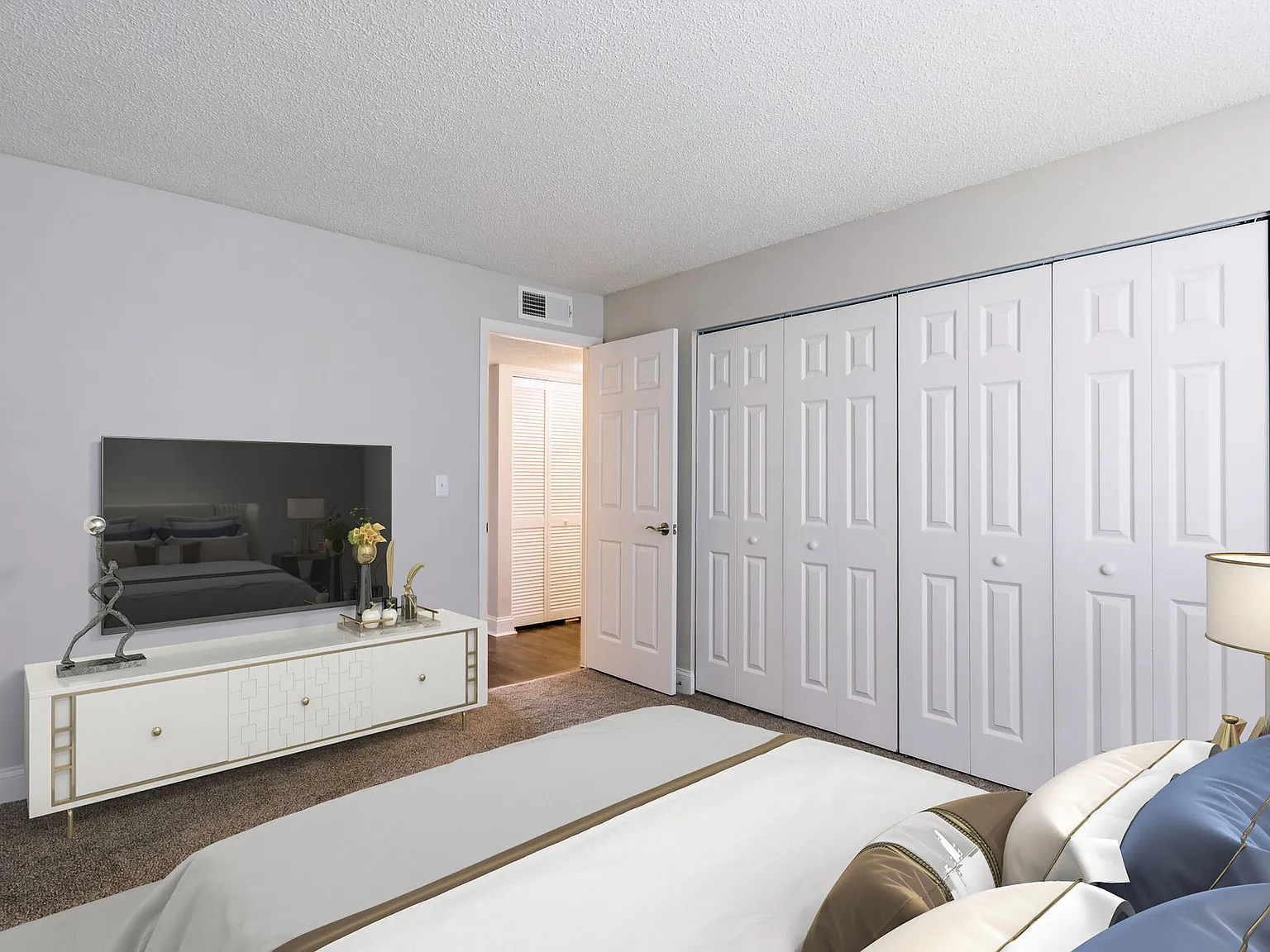 Silver Palms Apartments — Photo 4
