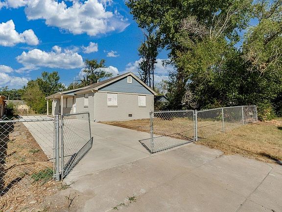 5th image of 1233 N Lorraine Ave