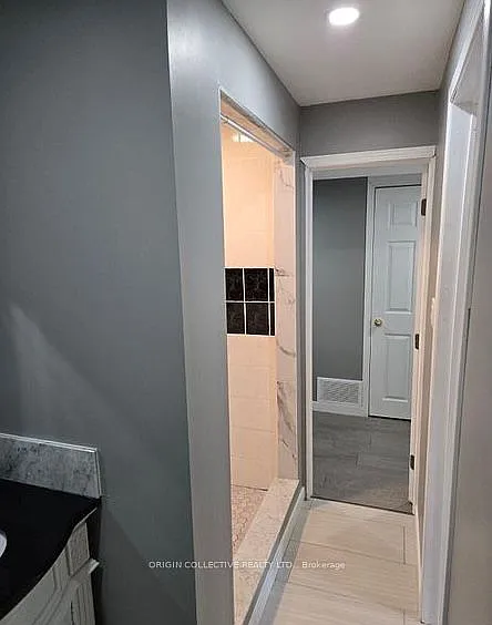 5 Hearthstone Cres — Photo 14