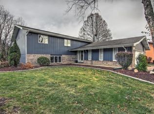 2301 Boulder Rd, Dyer, IN 46311