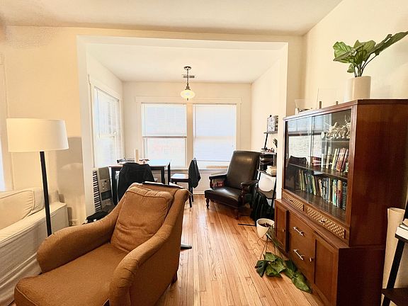 4th image of 4750 N Malden St #3N