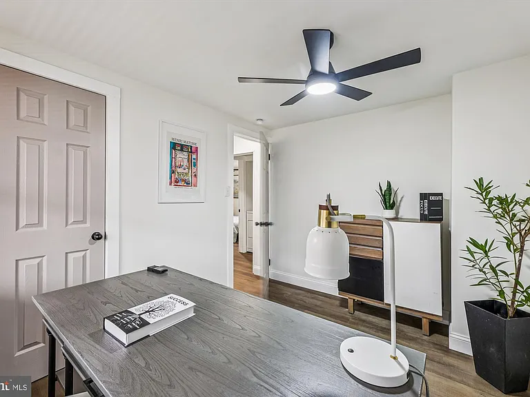 4250 Piper Ln — Photo 33