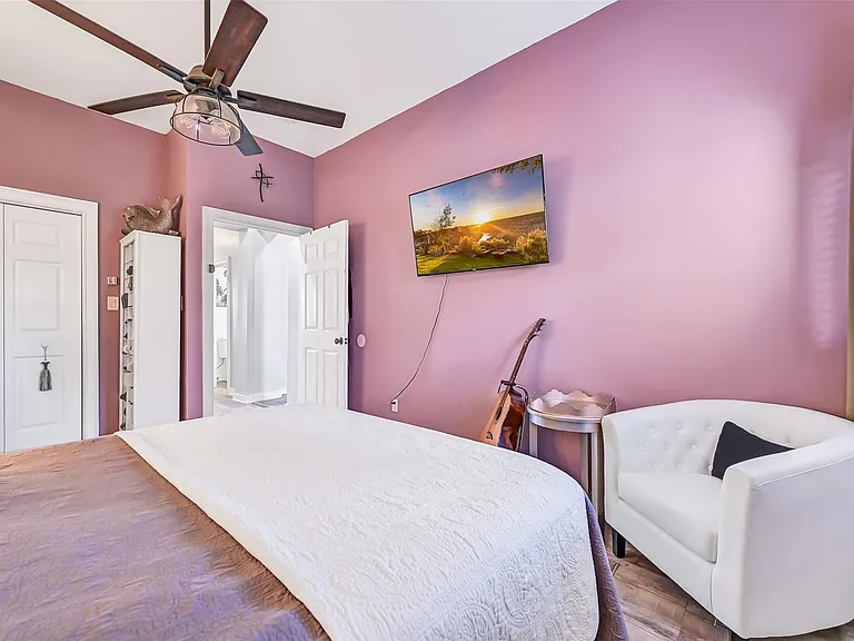 1820 Market St #2 — Photo 24