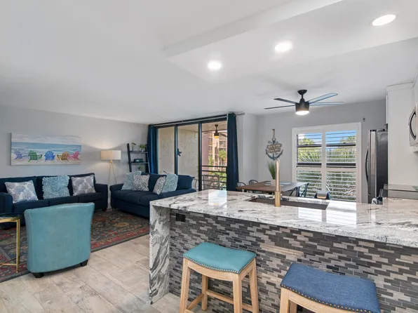 1085 Bald Eagle Dr Unit B305, Naples, FL 34145