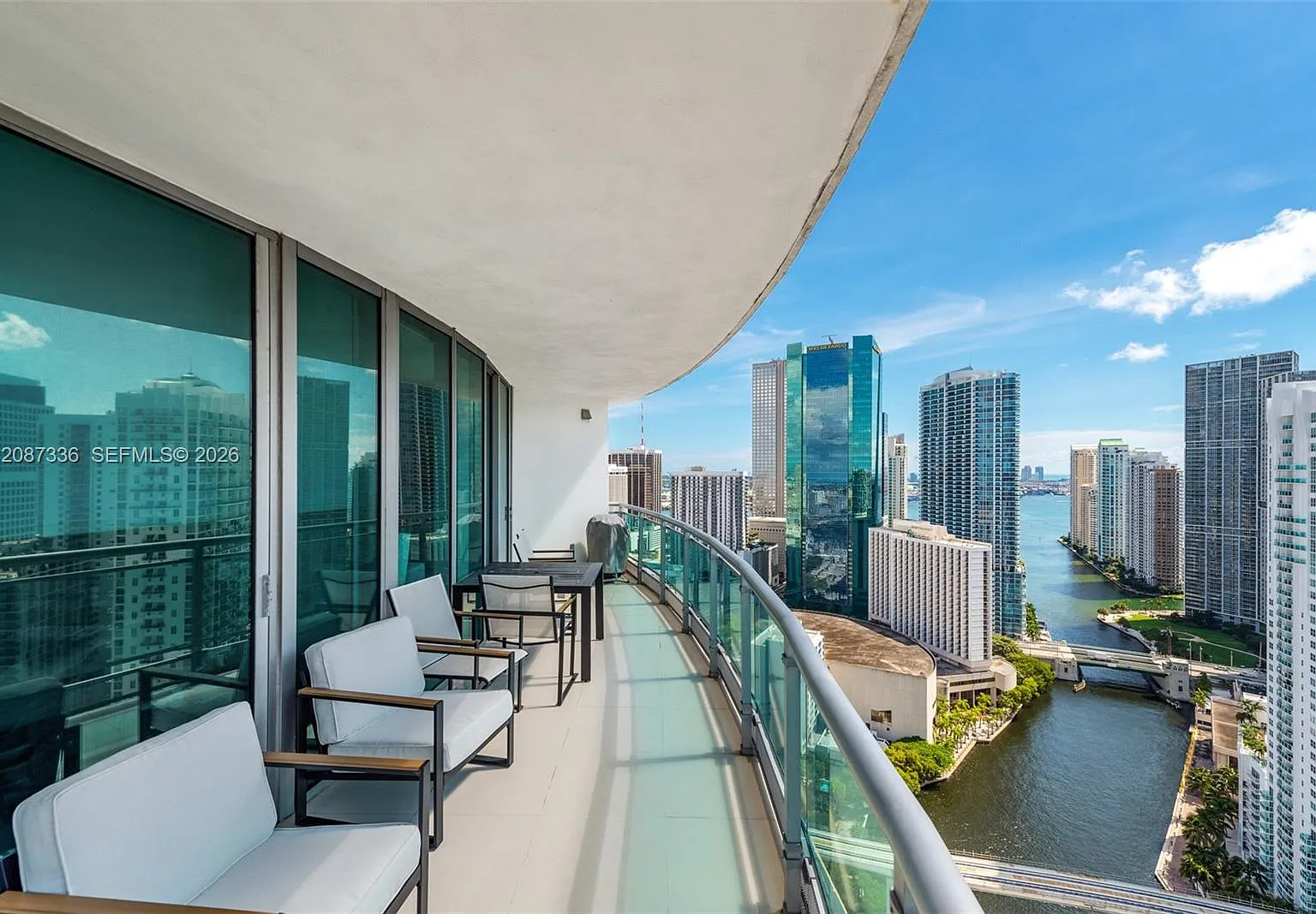 Wind Condo — Photo 1