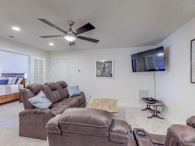 401 Waverly Hills Dr — Photo 28