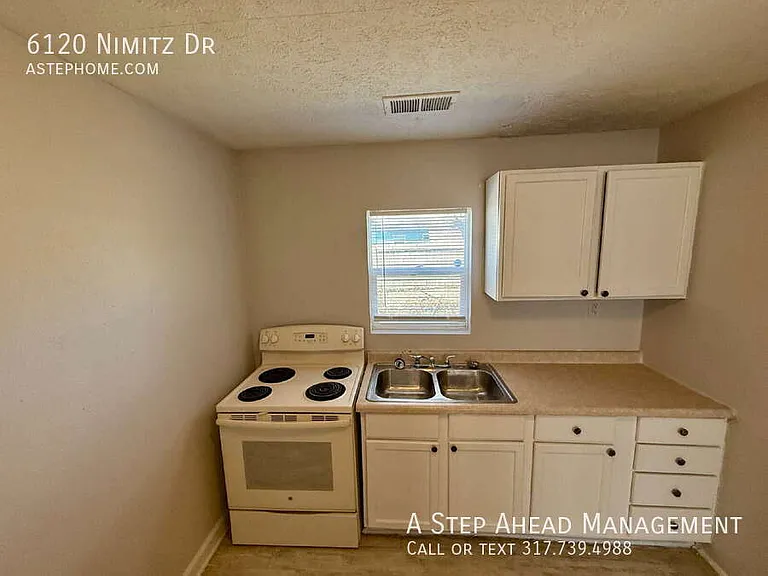 6120 Nimitz Dr — Photo 5