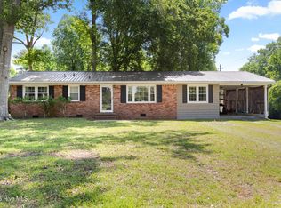 201 McArthur Dr, Jacksonville, NC 28546