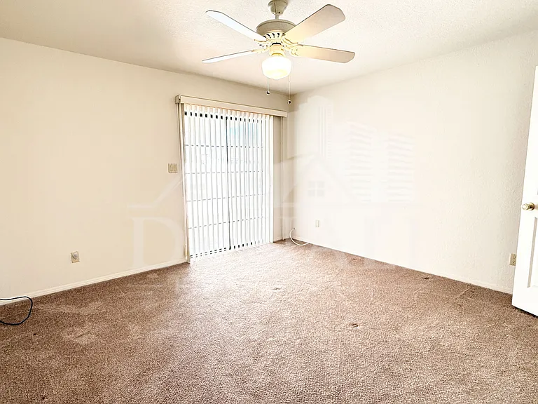 15076 N Escondido Dr #A — Photo 8