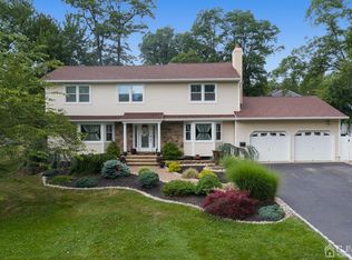 1 Cherry Ln, East Brunswick, NJ 08816