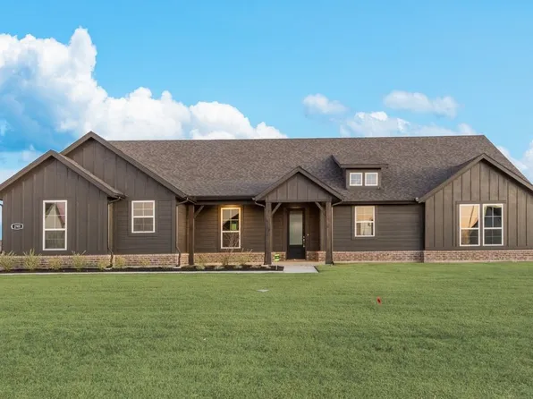 2911 Mossy Oak Dr, Terrell, TX 75161
