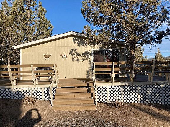 5th image of 10484 SE Golden Eagle Dr