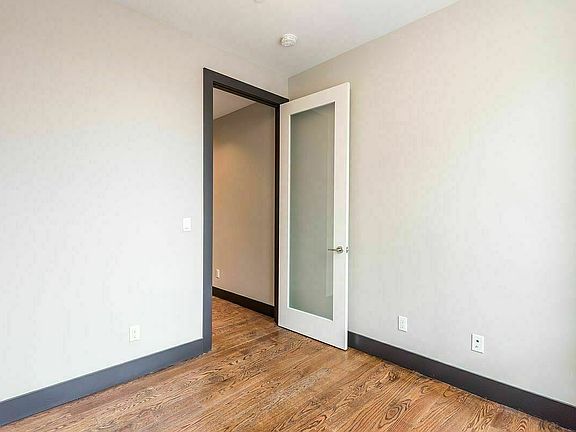5th image of 867 De Kalb Ave #4G