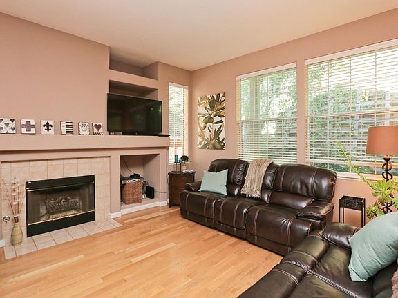 4th image of 109 Woodhill Dr