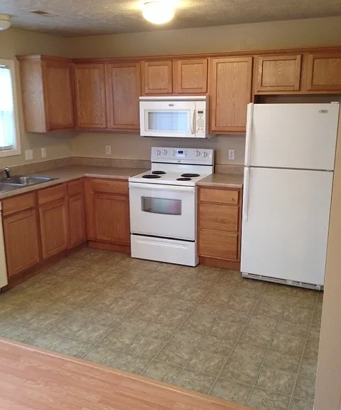 1013 Deer Trail Ln — Photo 5