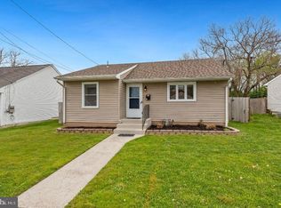 11 Hillside Ave, Clayton, NJ 08312