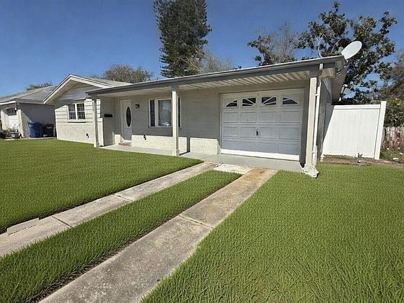 2nd image of 4033 Newcastle Dr