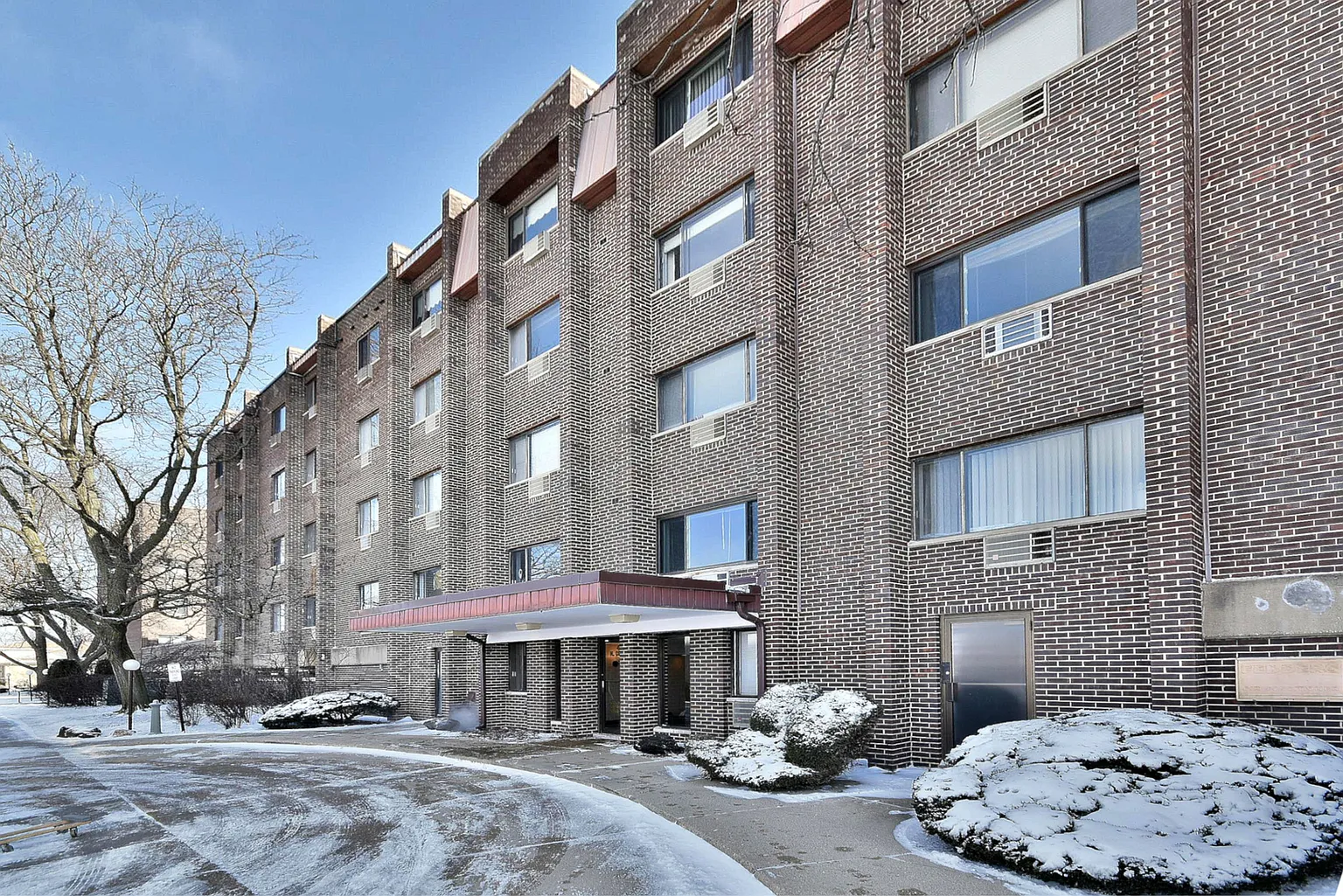 4623 N Chester Ave Unit 110W photo 1