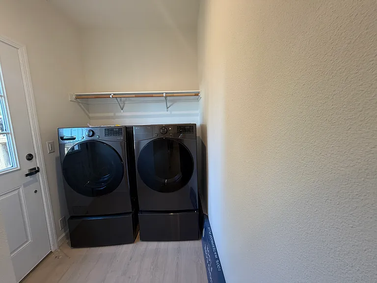 32092 Almaden Blvd — Photo 14