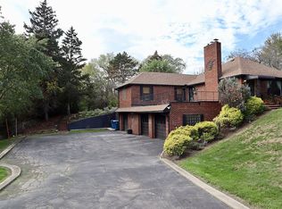 3294 Leavitt Rd, Lorain, OH 44053