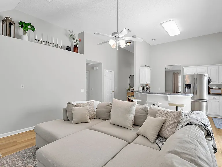 115 Sunrise Ln — Photo 15
