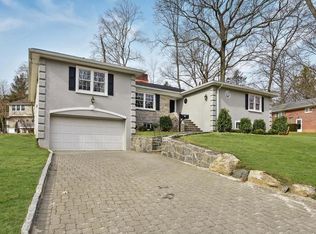 67 Livingston Rd, Scarsdale, NY 10583