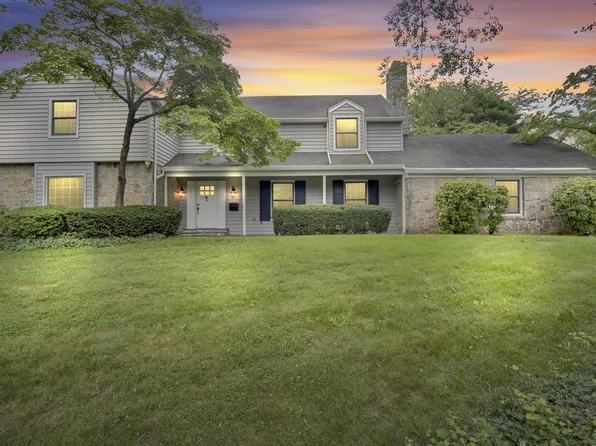1009 Drayer Ct, Carlisle, PA 17013