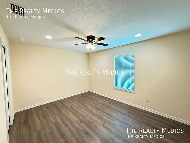 2574 SW 164th Street Rd — Photo 13