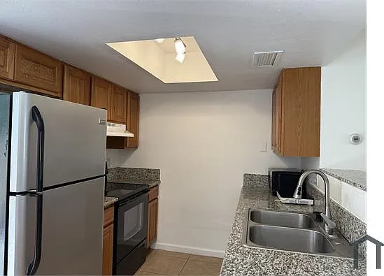 312 S Wilson St #201 — Photo 6