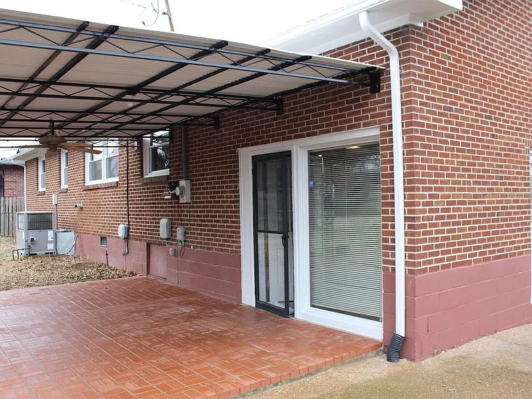 530 Annex Ave — Photo 17