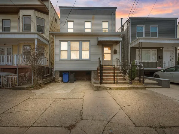 83 Pearsall Ave, Jersey City, NJ 07305