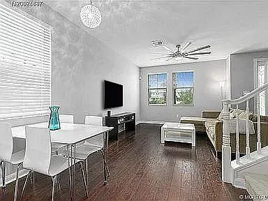 3318 W Mallory Blvd — Photo 3