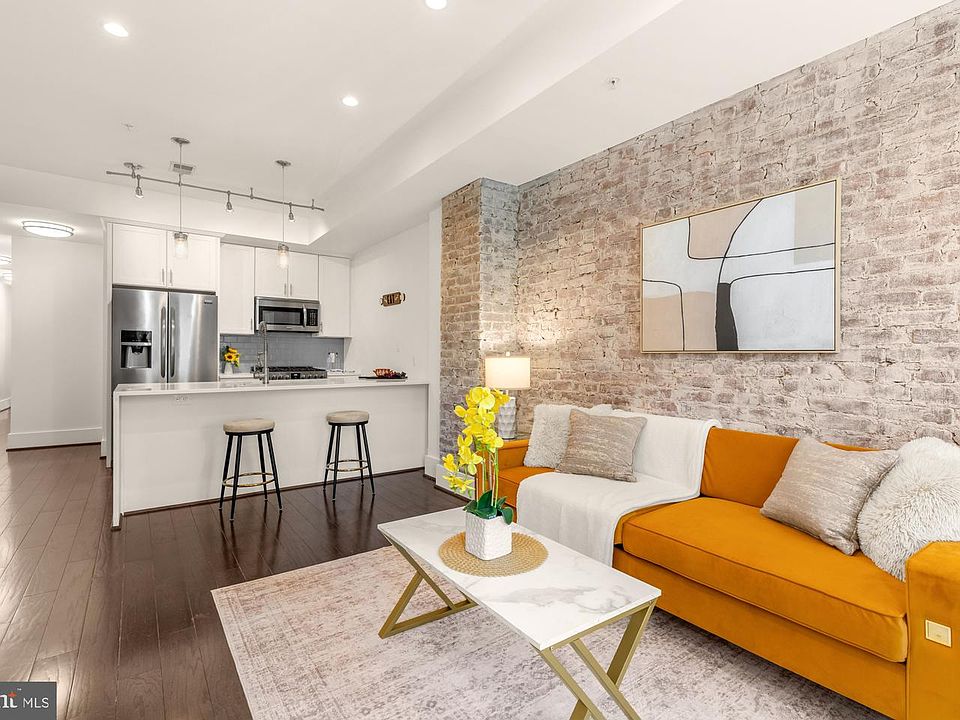1st image of 1451 Girard St NW #2