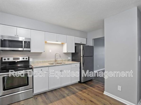 129 W Walnut St APT E