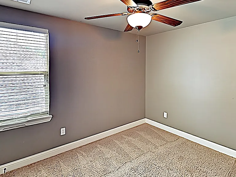 2125 Turtle Creek Dr — Photo 16