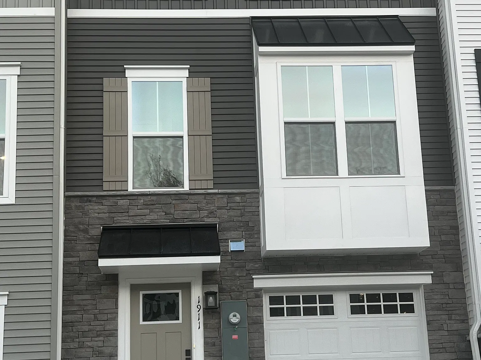 3 bed, 1715 sqft, $2,900 — Photo 1