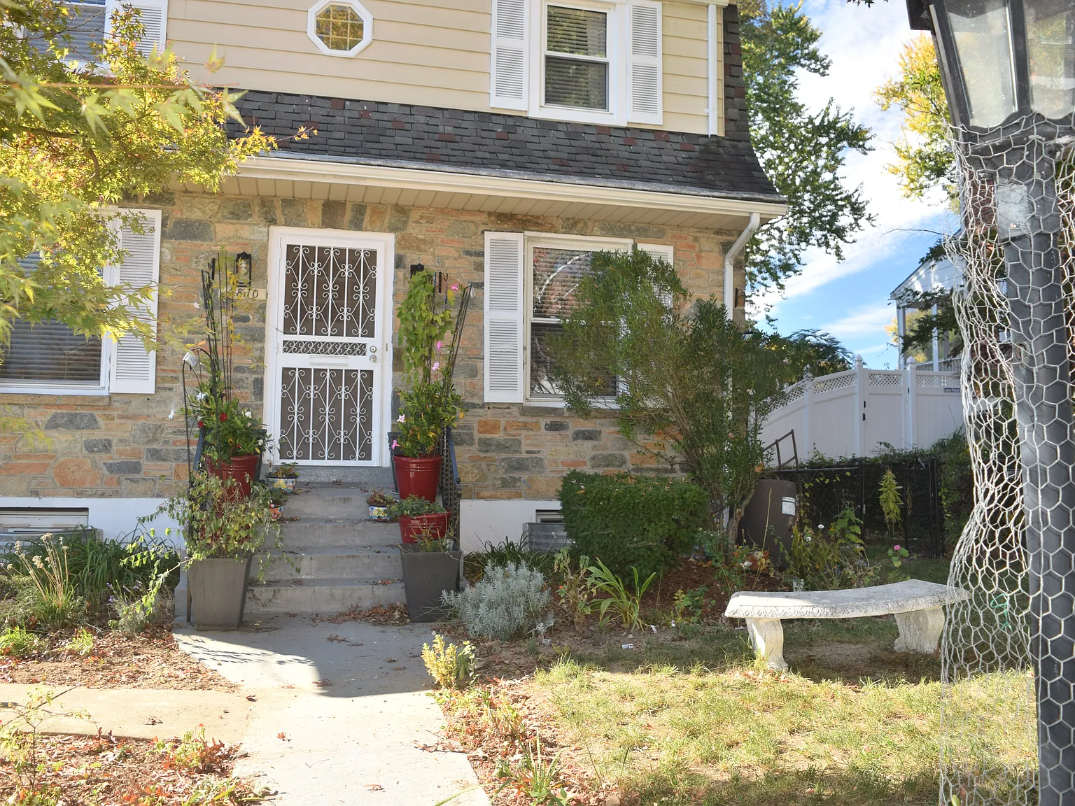 3 bed, 1550 sqft, $3,200 — Photo 2